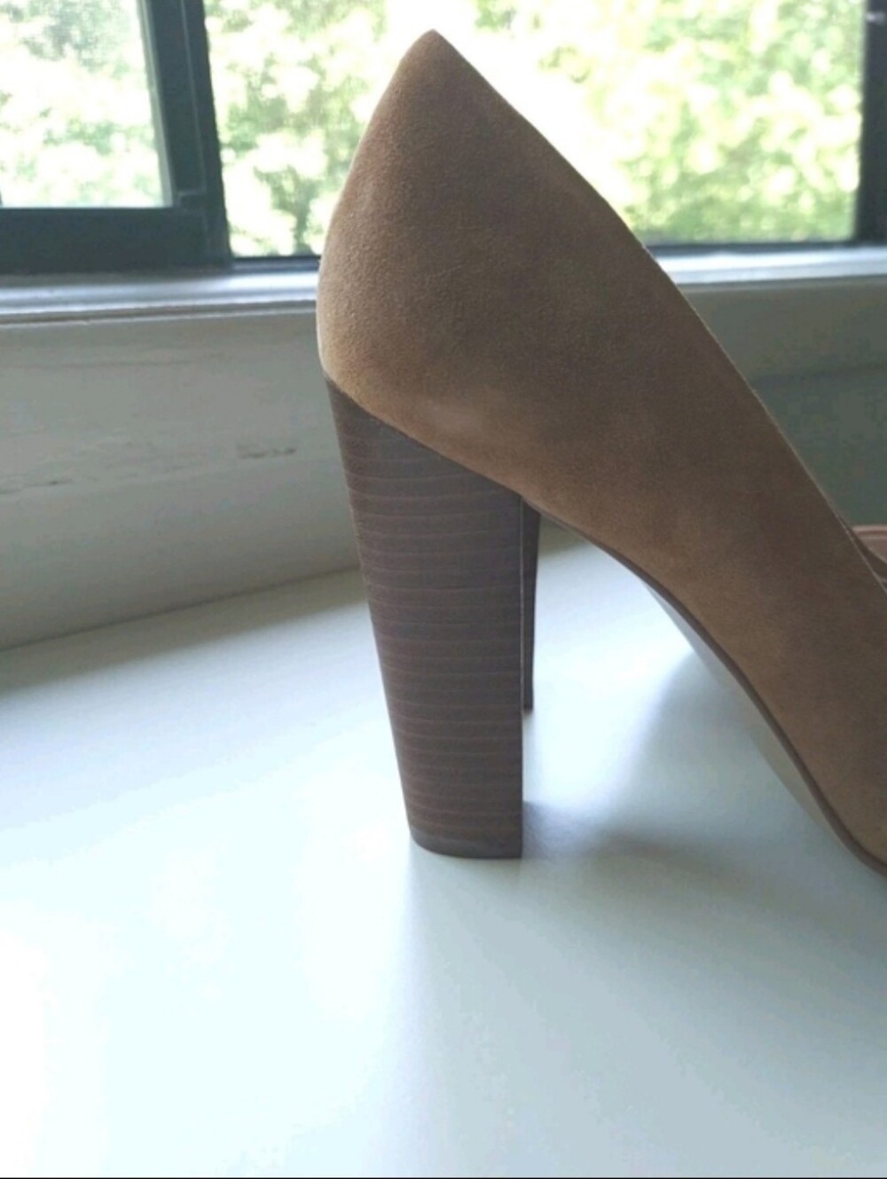 BCBGeneration Suede Camel Tan Pointed Toe Block Heel Pumps Size 10 - Picture 13 of 16